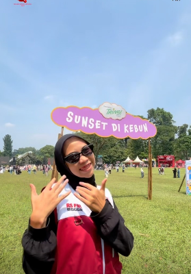 Nikmati musik, sunset, dan suasana seru di @sunsetdikebun ! ✨🍃